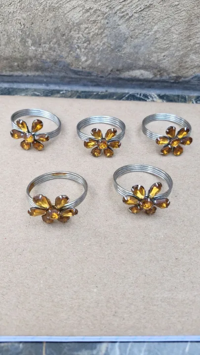 Set Of 5 Serviette Rings