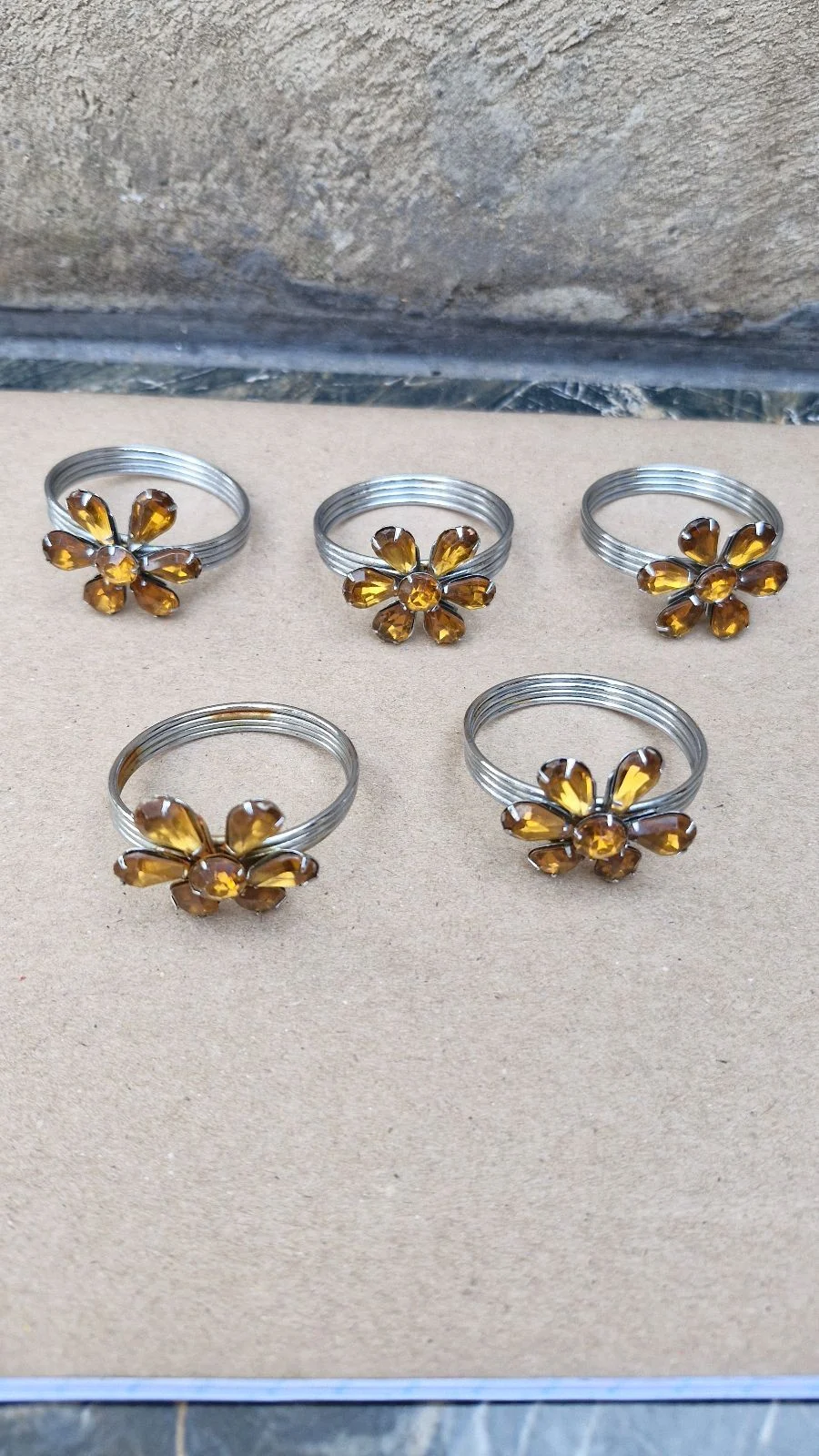 Set Of 5 Serviette Rings