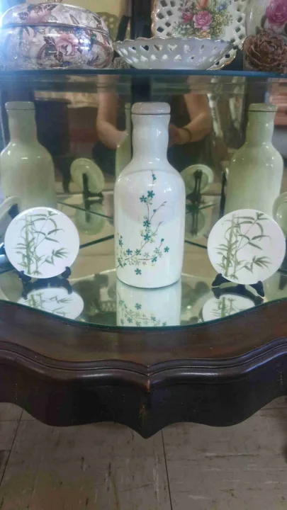 Mini Bamboo Display Plates With Radox Bottle