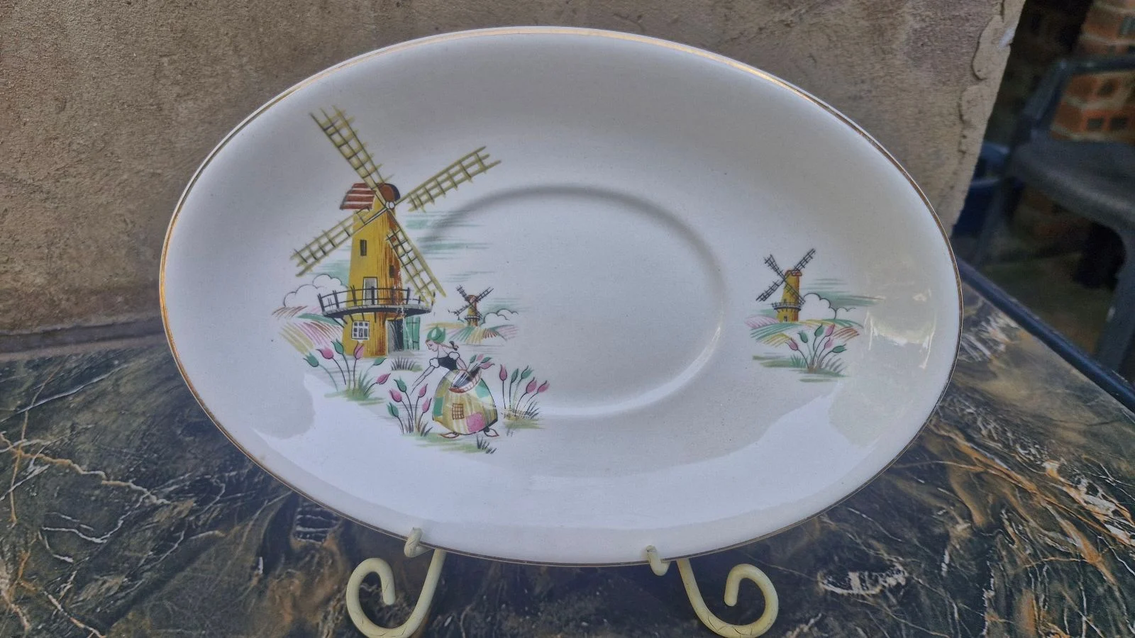 Oval Alfred Meakin Plate