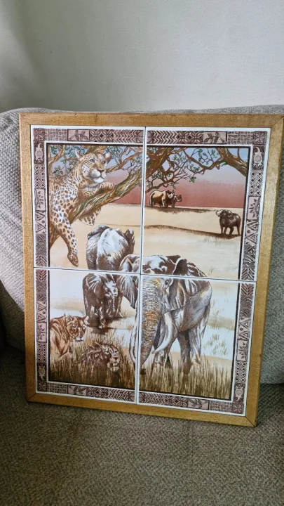Wild Life Wall Mural. Excellent condition.