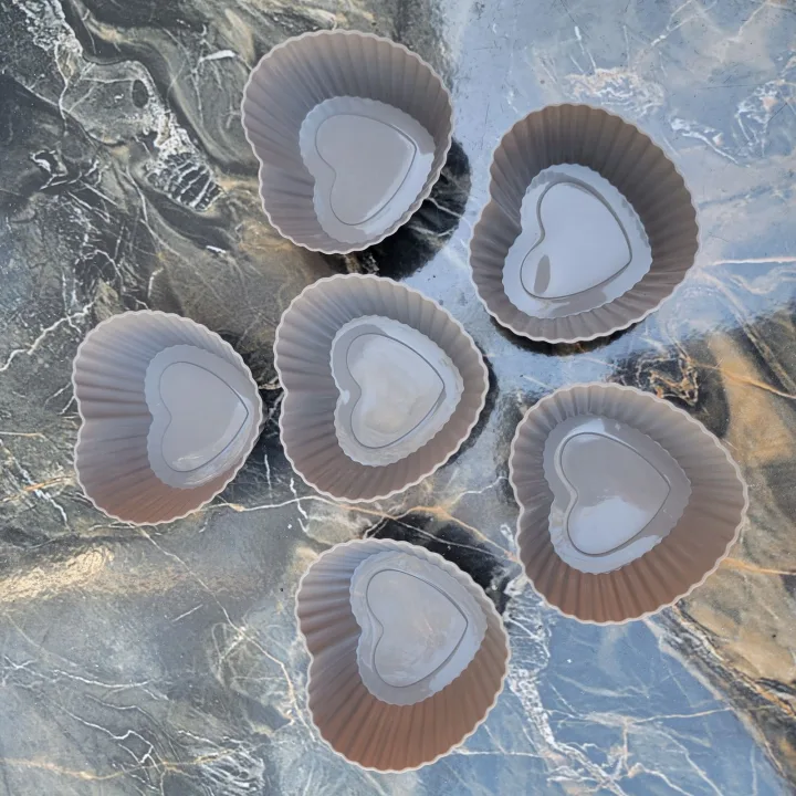 6 X Silicone Hearts For Baking Muffins