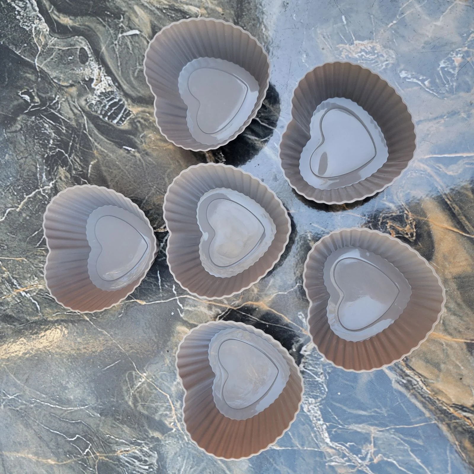 6 X Silicone Hearts For Baking Muffins