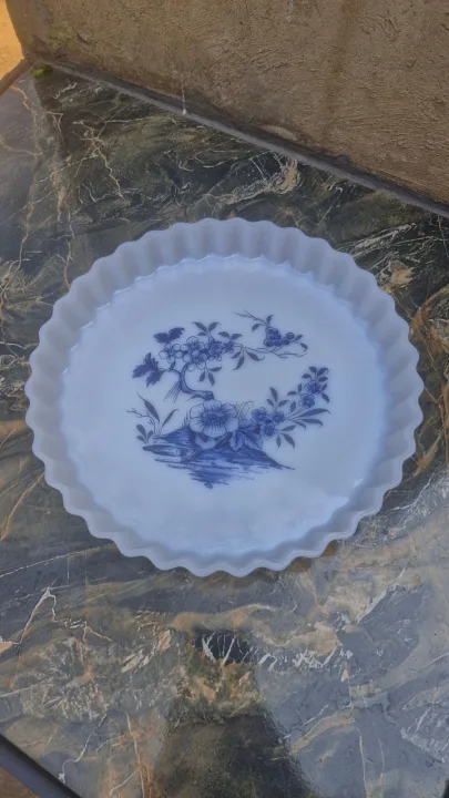 Vintage Flan Bowl. Excellent condition. White with blue flowers.