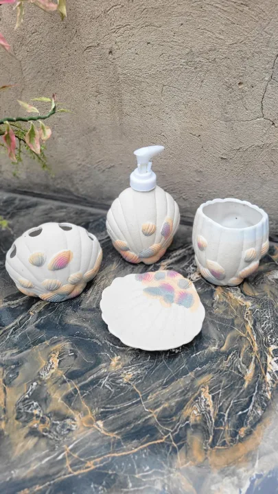 Ceramic Bathroom Set / Accessories