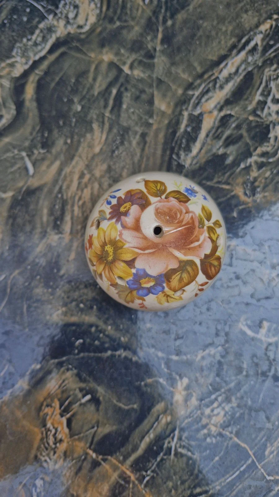 Ceramic Pomander (Scent Holder)