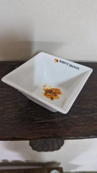 Small White Square Party Sbnack / Peanut Bowl